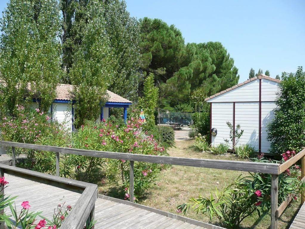 Bungalows & Rooms - Git'Ostal Carcassonne Exteriör bild