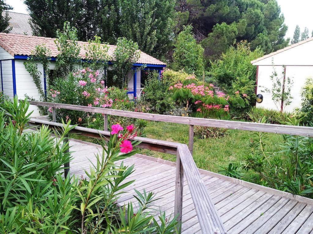 Bungalows & Rooms - Git'Ostal Carcassonne Exteriör bild